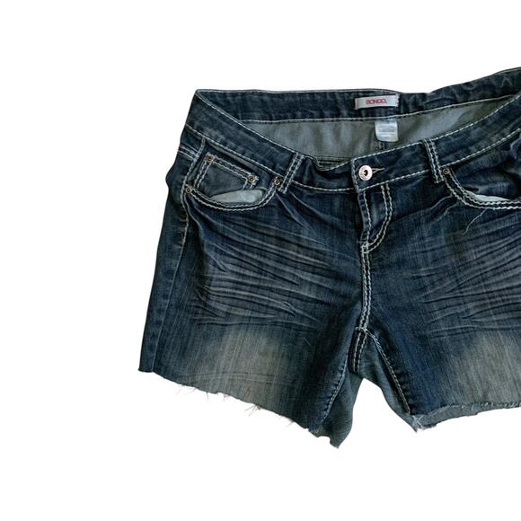 Bongo Women's Size 16W Y2K Mid Rise Relaxed Fit Denim Jean Shorts - Picture 8 of 14